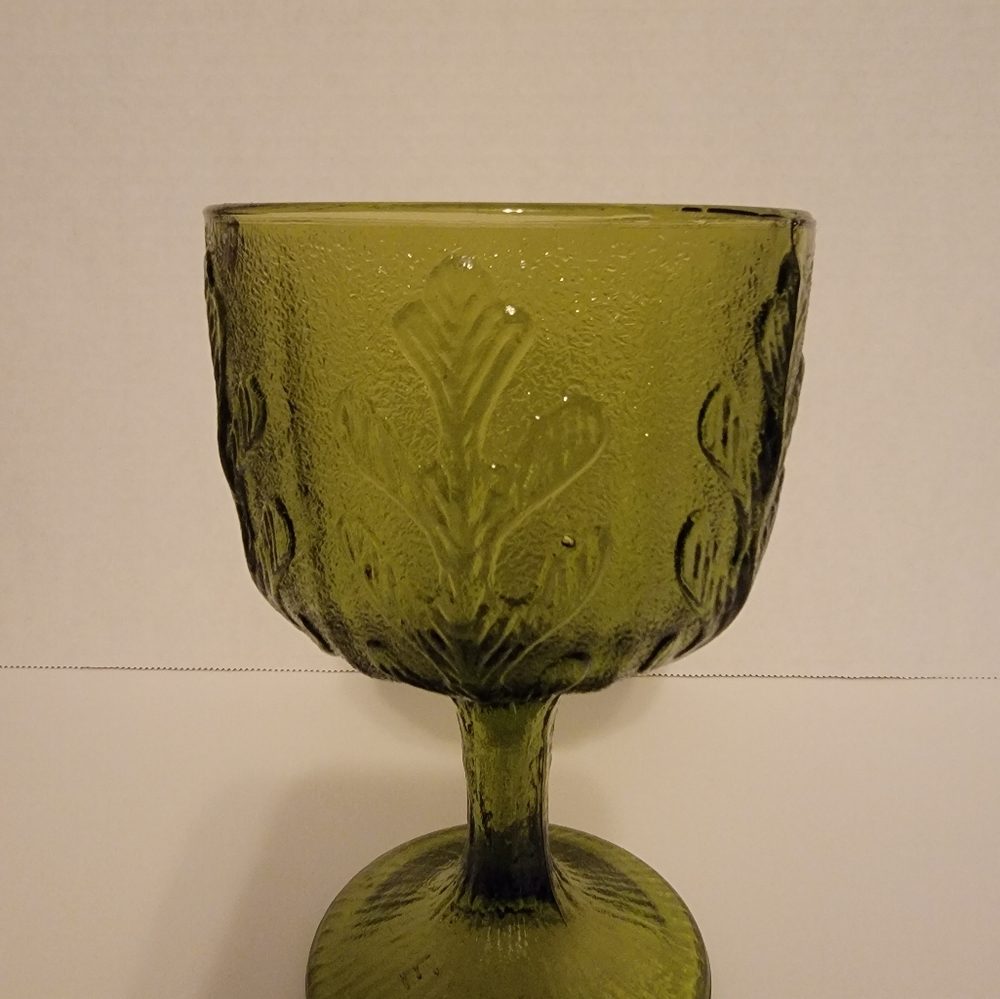 Vintage 1970s Green Oak Leaf Goblet